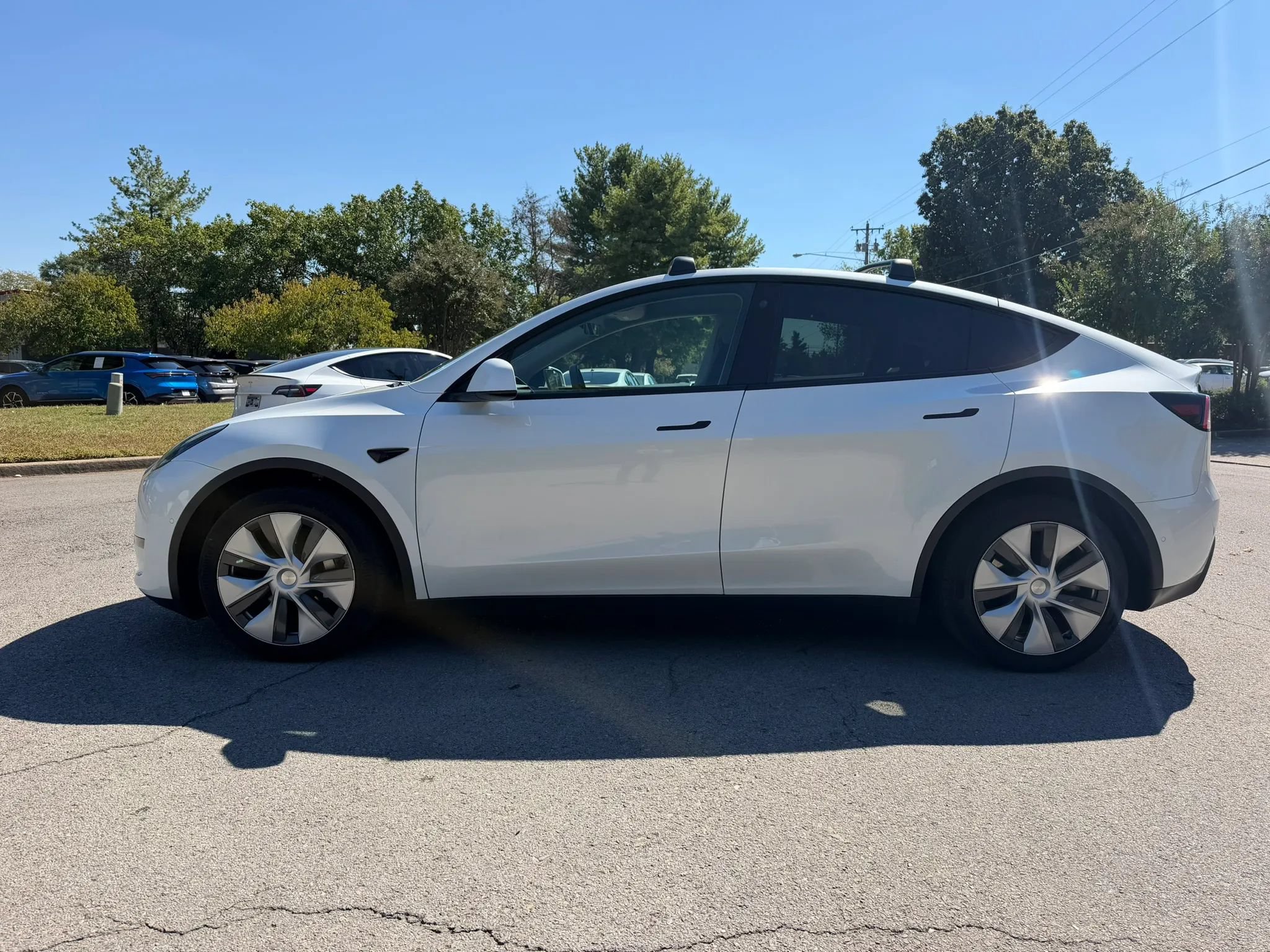 Used 2022 Tesla Model Y Long Range AWD/4WD image 8