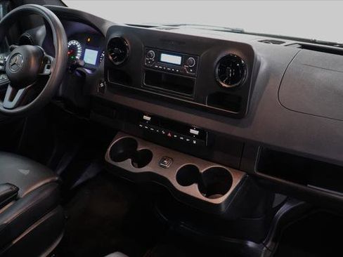 Used 2020 Mercedes-Benz Sprinter 3500 image 29