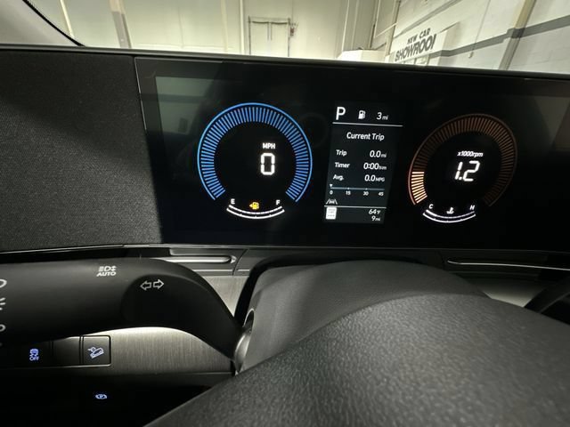 Used 2024 Hyundai Kona SEL AWD/4WD image 13