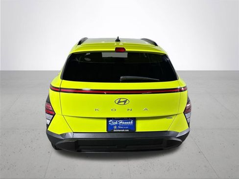 Used 2024 Hyundai Kona SEL AWD/4WD image 7