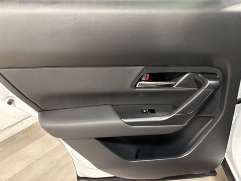 Used 2025 MAZDA CX-50 2.5 Hybrid w/ Premium Plus Pkg image 17