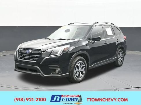 Used 2023 Subaru Forester Premium AWD/4WD image 4