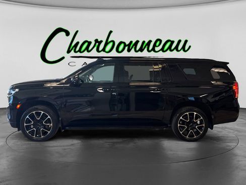 Used 2021 Chevrolet Suburban RST w/ Luxury Package AWD/4WD image 2