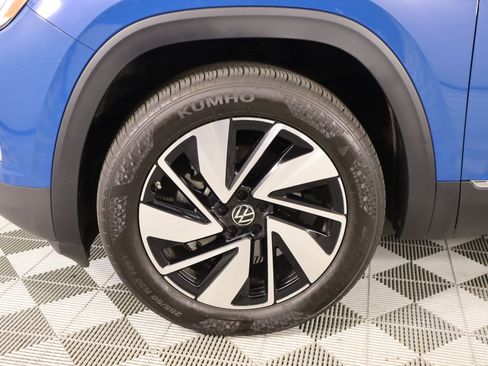 Used 2025 Volkswagen Atlas SEL image 19