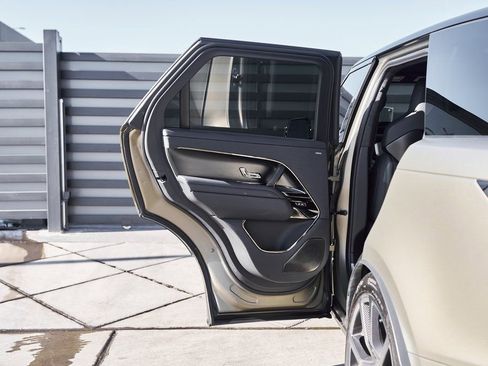 Used 2024 Land Rover Range Rover Sport SV Edition One Carbon Bronze image 28