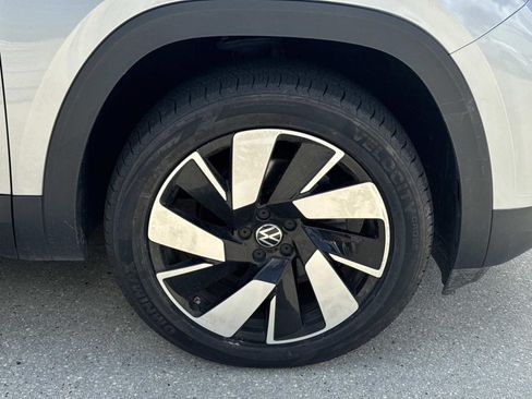 Used 2024 Volkswagen Atlas Cross Sport SE AWD/4WD image 4
