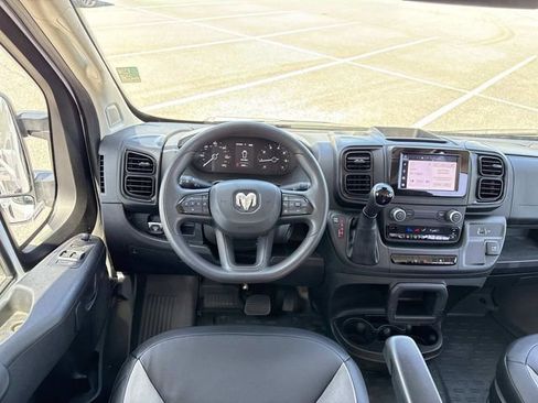 Used 2024 RAM ProMaster 2500 w/ Convenience Group image 23