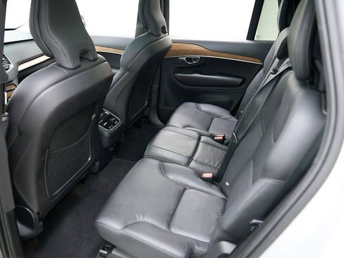 Certified 2024 Volvo XC90 B6 Plus w/ Protection Package Premier AWD/4WD image 20