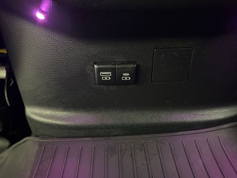 Used 2024 Toyota Tundra Limited AWD/4WD image 27