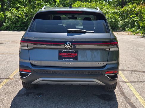New 2026 Volkswagen Taos SEL AWD/4WD image 4