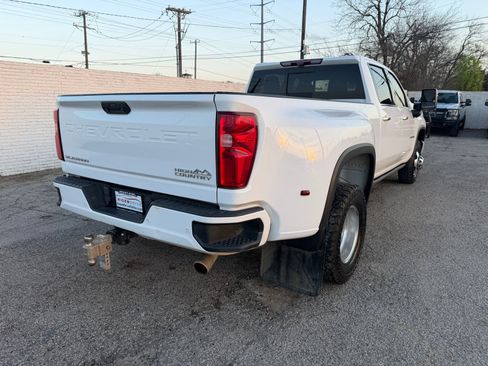 Used 2022 Chevrolet Silverado 3500 High Country w/ Technology Package image 7