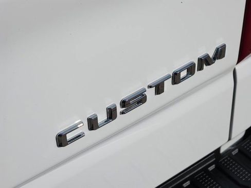 Used 2023 Chevrolet Silverado 1500 Custom image 10