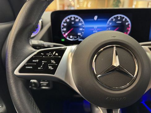 Certified 2025 Mercedes-Benz GLA 250 image 18