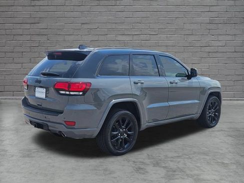 Used 2021 Jeep Grand Cherokee Laredo X AWD/4WD image 5