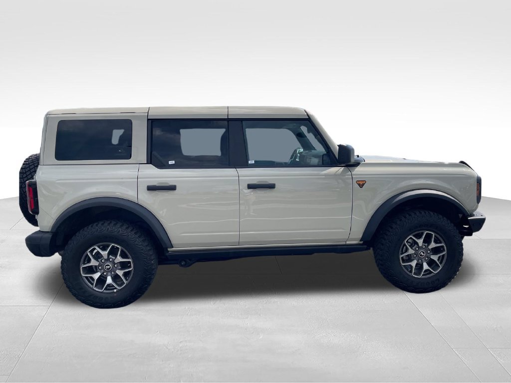 Used 2025 Ford Bronco Badlands AWD/4WD image 6