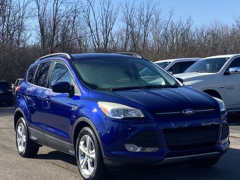 Used 2014 Ford Escape SE w/ Equipment Group 201A image 2