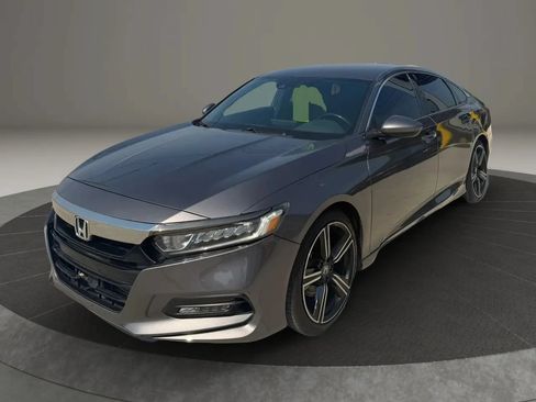 Used 2018 Honda Accord Sport image 3
