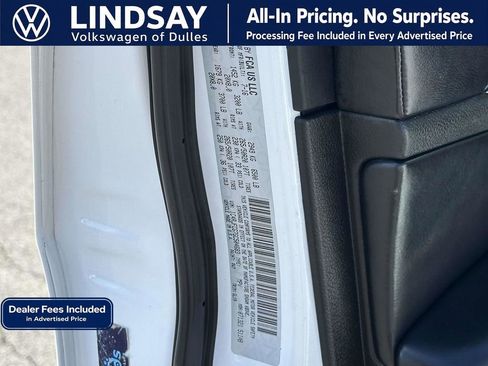 Used 2016 Jeep Grand Cherokee Overland w/ Advanced Technology Group AWD/4WD image 26