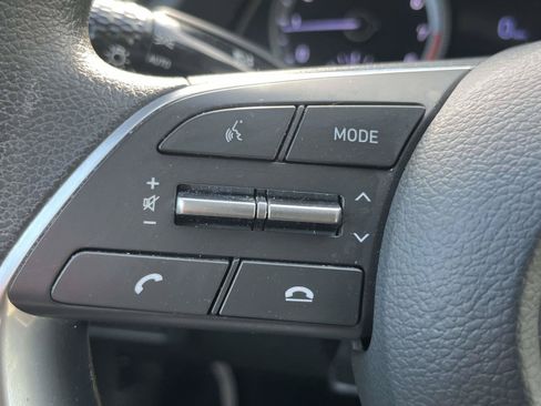 Used 2023 Hyundai Sonata SE w/ Preferred Accessory Package FWD image 17