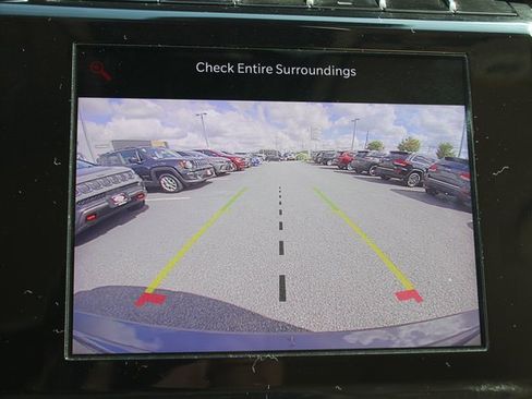 Used 2022 Jeep Grand Cherokee Limited image 7