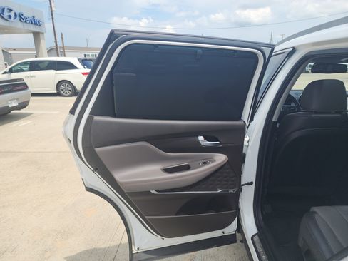 Used 2019 Hyundai Santa Fe FWD image 15