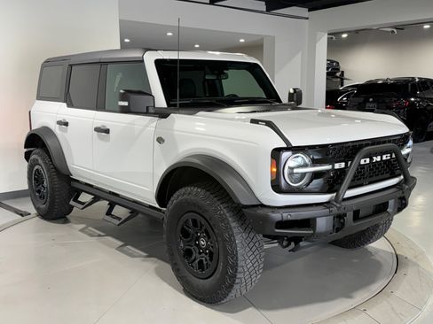 Used 2022 Ford Bronco Wildtrak AWD/4WD image 10
