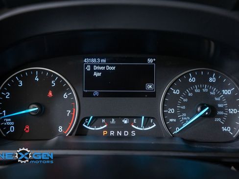 Used 2018 Ford EcoSport Titanium w/ Titanium Cold Weather Package AWD/4WD image 16