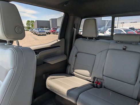 Used 2025 GMC Sierra 1500 SLT w/ SLT Premium Plus Package AWD/4WD image 12