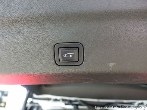 Certified 2023 Cadillac Escalade Premium Luxury Platinum AWD/4WD image 26