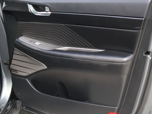 Used 2024 Hyundai Palisade Calligraphy image 16