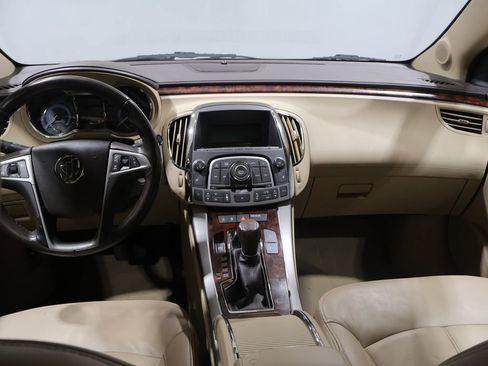 Used 2011 Buick LaCrosse CXL FWD image 16