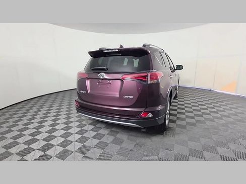 Used 2018 Toyota RAV4 Limited FWD image 40