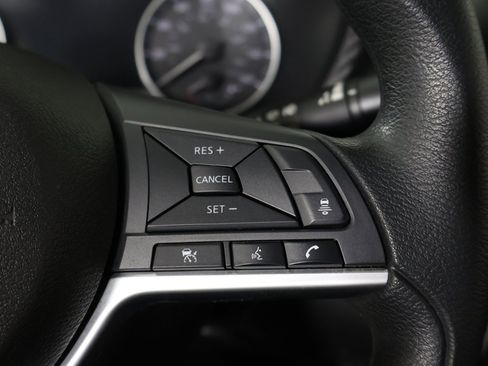 Used 2023 Nissan Sentra SV image 39