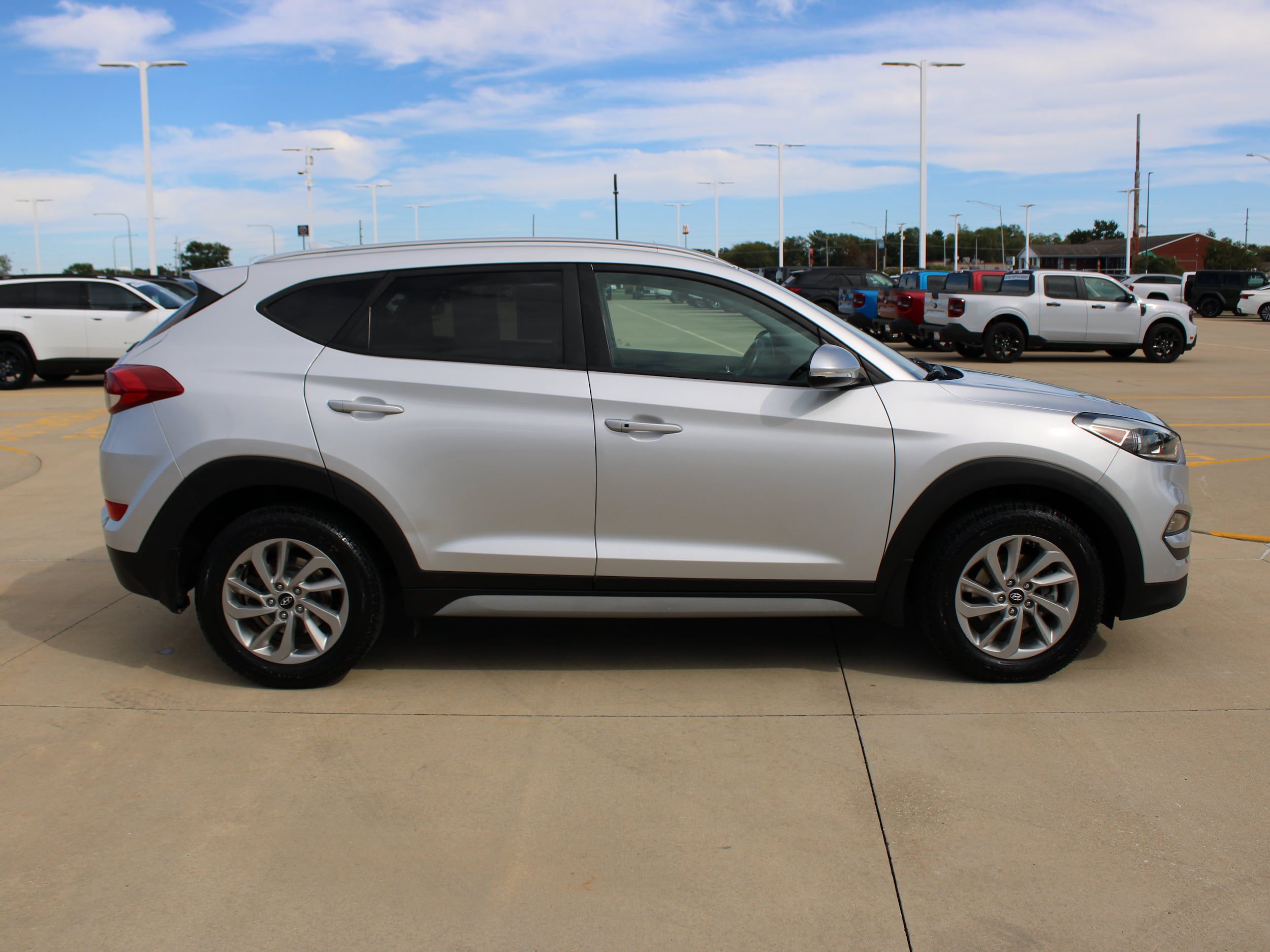 Used 2017 Hyundai Tucson SE Plus AWD/4WD image 7