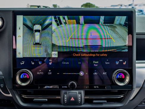 Used 2026 Lexus GX 550 w/ Accessory Package (2T) image 25