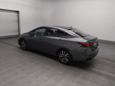 Used 2021 Nissan Versa SV FWD image 3