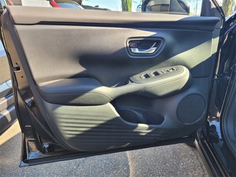 New 2026 Honda HR-V LX image 7