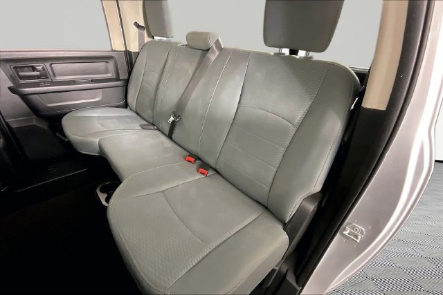 Used 2018 RAM 1500 Express w/ Express Value Package RWD image 20