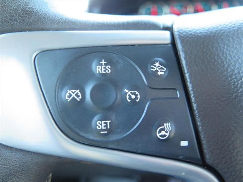 Used 2018 GMC Yukon SLT w/ Premium Edition image 13