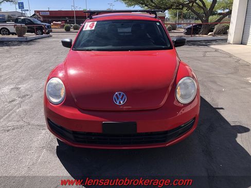 Used 2014 Volkswagen Beetle 1.8T image 3