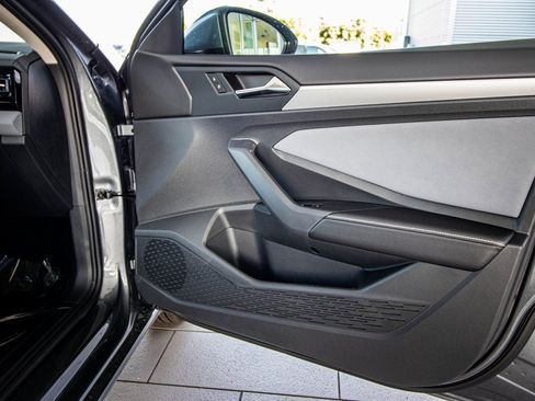 New 2026 Volkswagen Jetta SE image 44