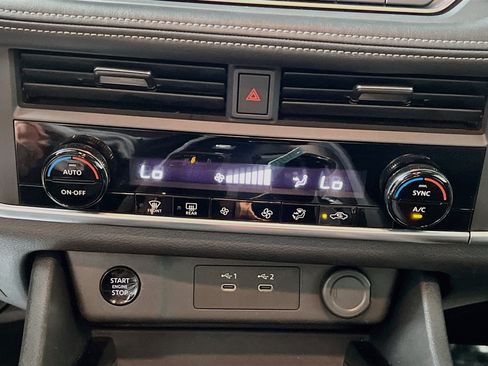 Used 2025 Nissan Rogue SV FWD image 26