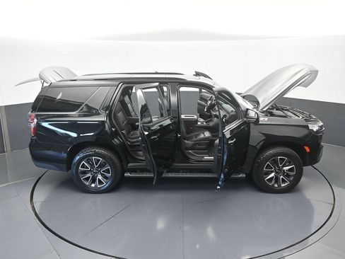Used 2022 Chevrolet Tahoe Z71 w/ Luxury Package AWD/4WD image 80