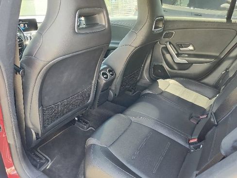 Used 2020 Mercedes-Benz CLA 250 image 21