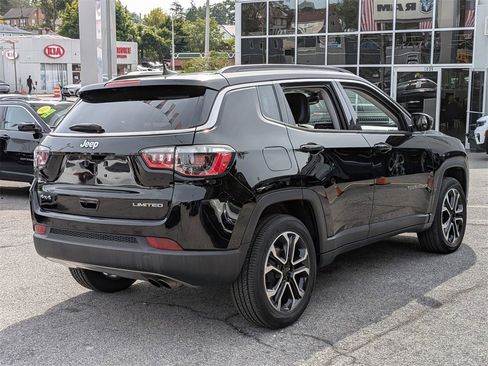 Used 2022 Jeep Compass Limited image 6