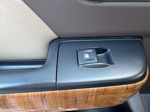 Used 2015 GMC Sierra 1500 SLT w/ SLT Crew Cab Value Package image 10