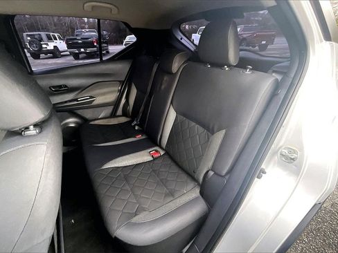 Used 2019 Nissan Kicks S image 20