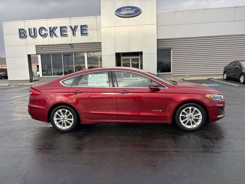Used 2019 Ford Fusion SEL image 10