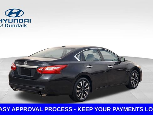 Used 2016 Nissan Altima 2.5 SL w/ 2.5 Technology Package FWD image 2