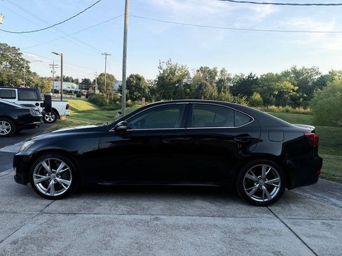 Used 2009 Lexus IS 350 RWD image 2